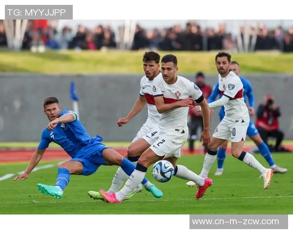 欧洲杯精彩对决西班牙强势迎战冰岛球队展现足球魅力与激情